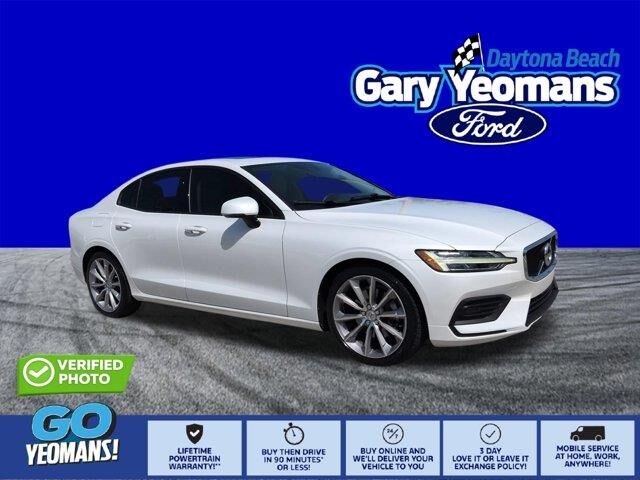 2019 Volvo S60 T5 Momentum — photo 1 of 26