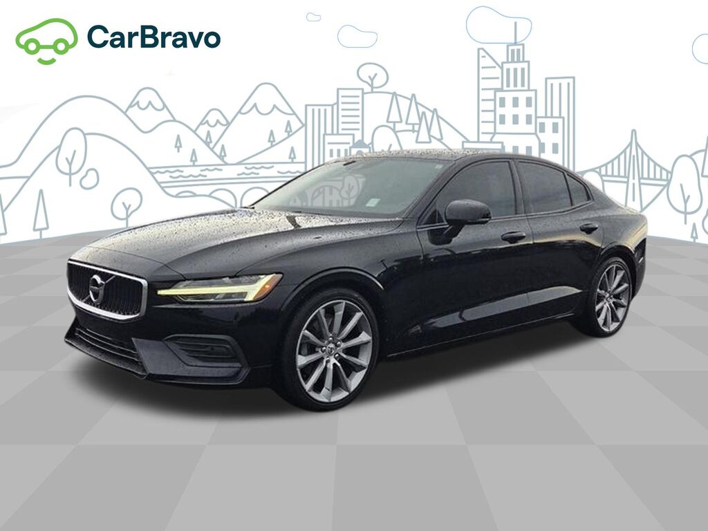 2019 Volvo S60 Momentum — photo 1 of 6