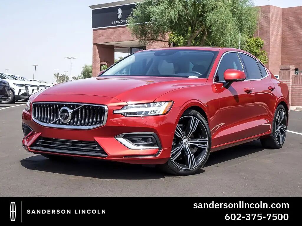 2019 Volvo S60 T5 Inscription — photo 1 of 13