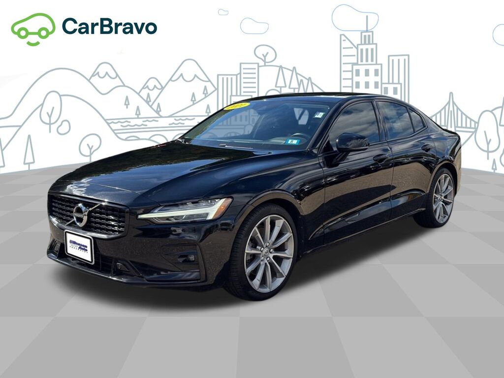 2021 Volvo S60 T5 Momentum — photo 1 of 7
