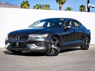 2019 Volvo S60 T8 Inscription — photo 1 of 13