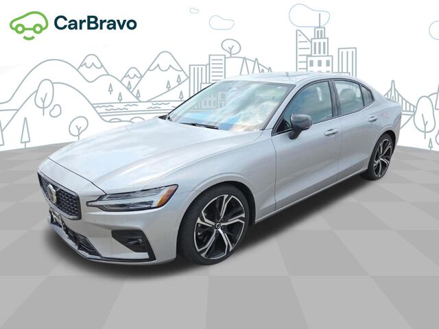 2024 Volvo S60 Core Dark Theme
