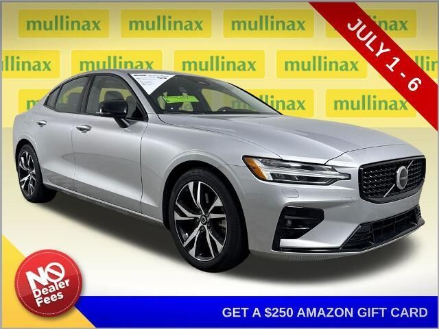 2025 Volvo S60 B5 Core
