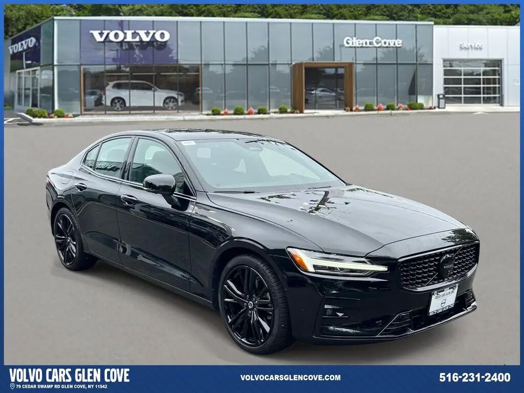 2024 Volvo S60 B5 Plus Black Edition — photo 1 of 13
