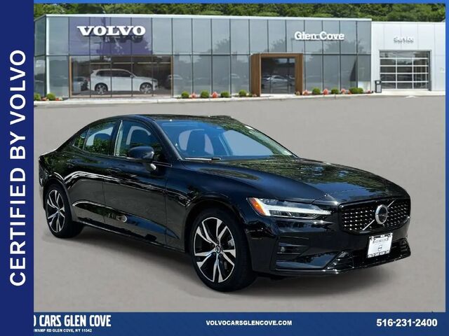 2024 Volvo S60 B5 Plus Dark Theme