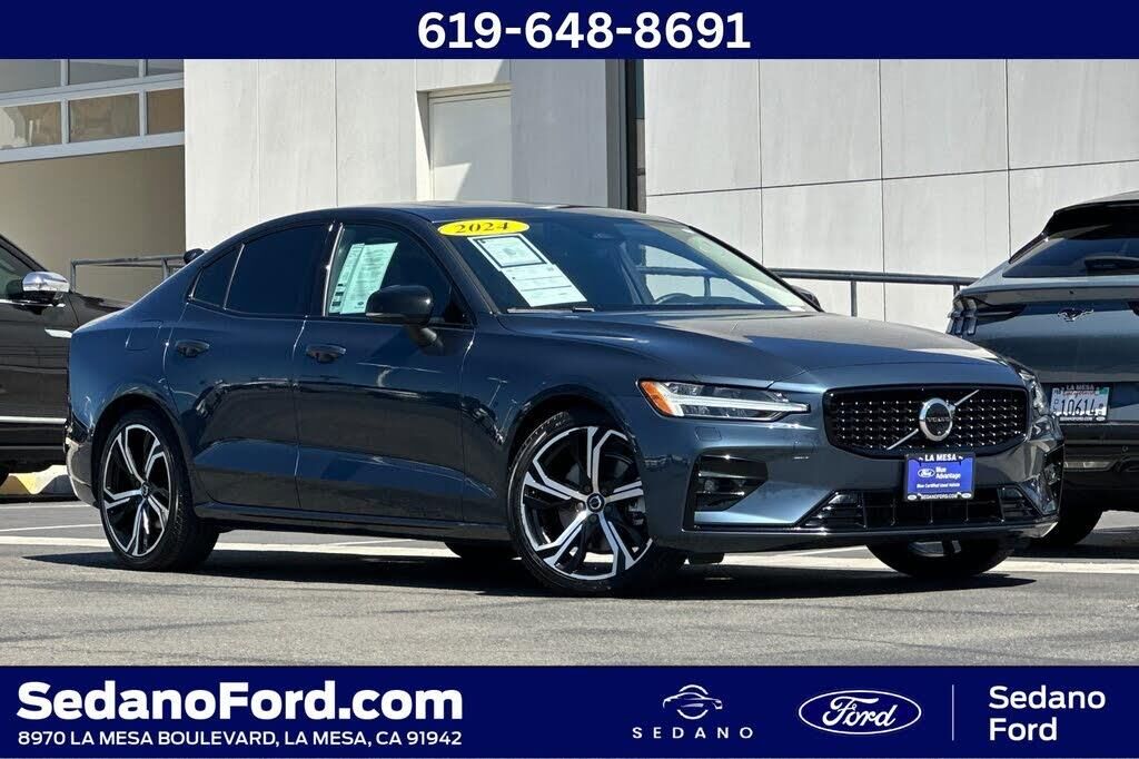 2024 Volvo S60 B5 Plus Dark Theme — photo 1 of 1