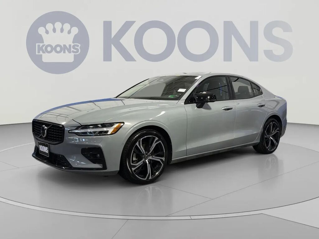 2024 Volvo S60 B5 Plus Dark Theme — photo 1 of 19