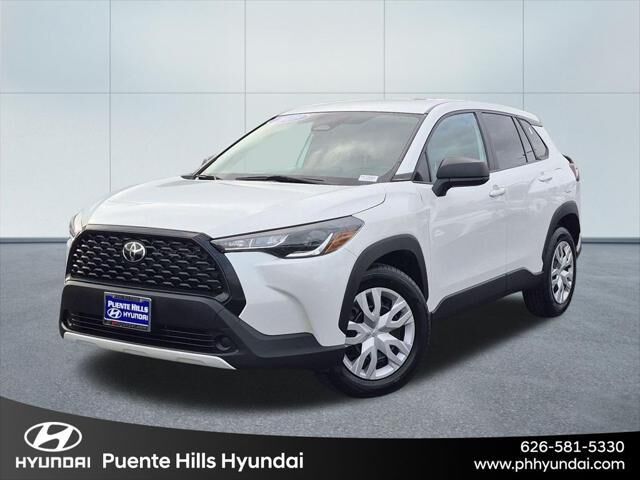 2023 Toyota Corolla Cross L — photo 1 of 13