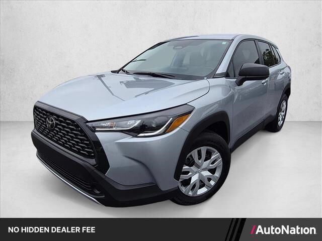 2025 Toyota Corolla Cross L — photo 1 of 13