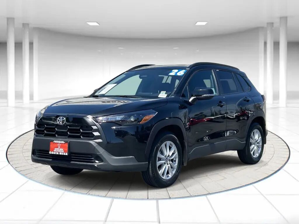 2026 Toyota Corolla Cross LE — photo 1 of 13