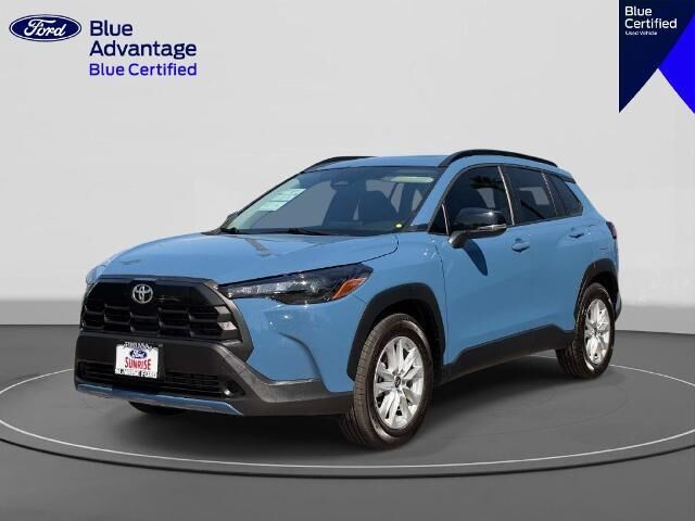 2026 Toyota Corolla Cross LE