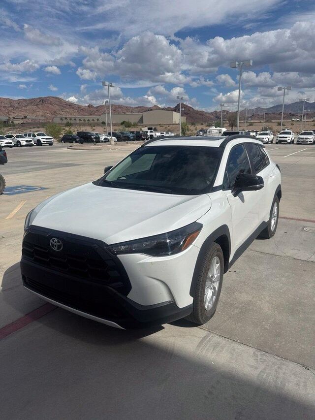 2026 Toyota Corolla Cross LE