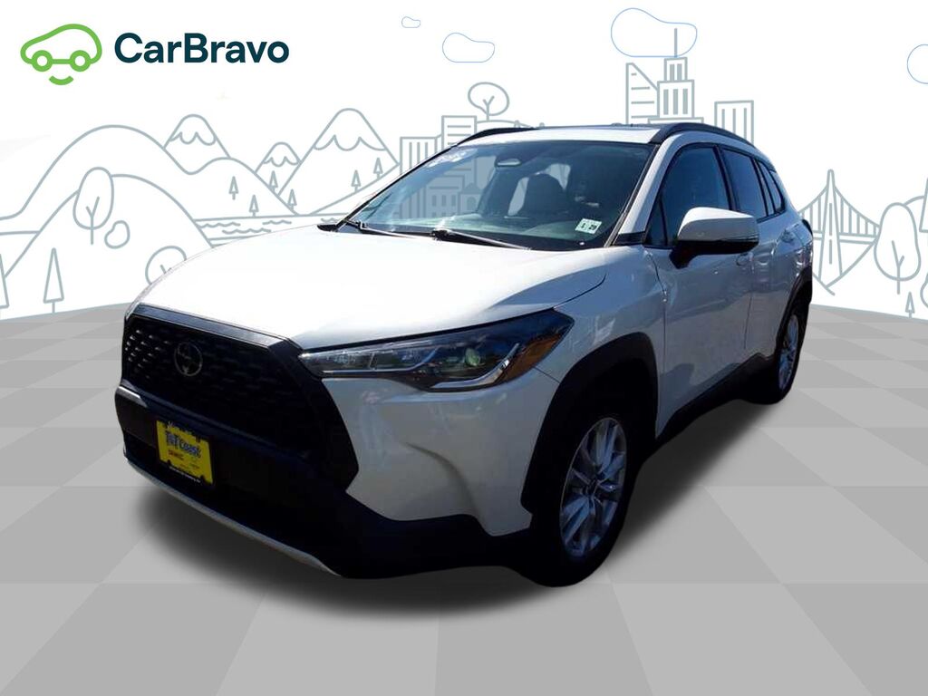 2023 Toyota Corolla Cross LE — photo 1 of 2