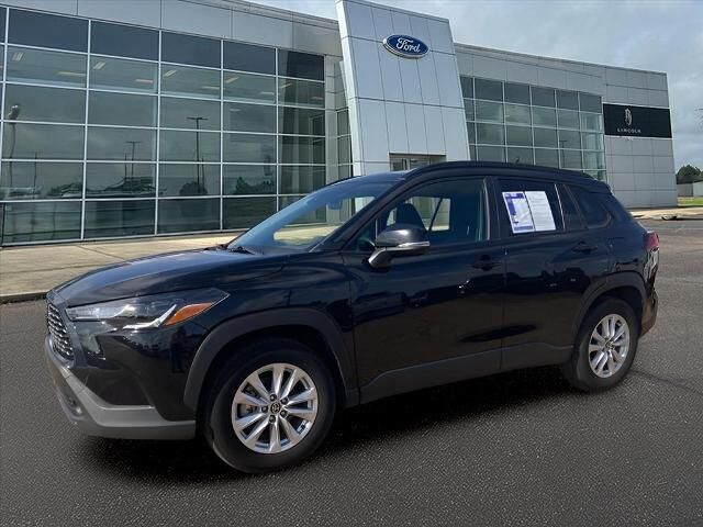 2022 Toyota Corolla Cross LE