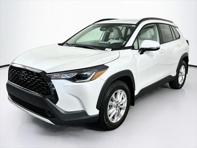 2024 Toyota Corolla Cross LE