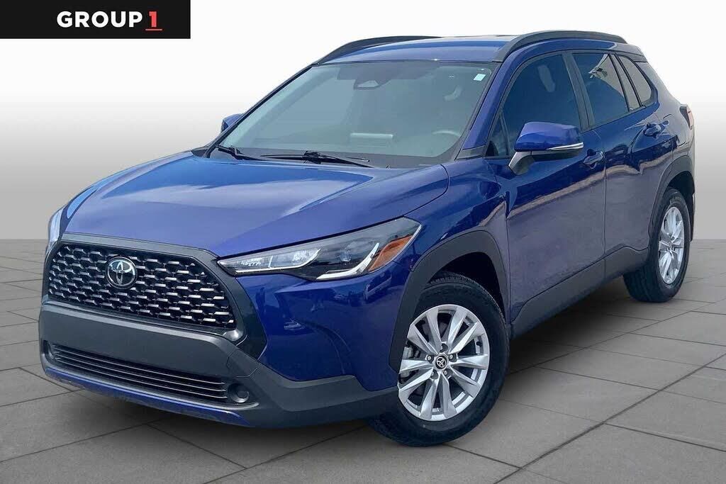 2024 Toyota Corolla Cross LE — photo 1 of 1