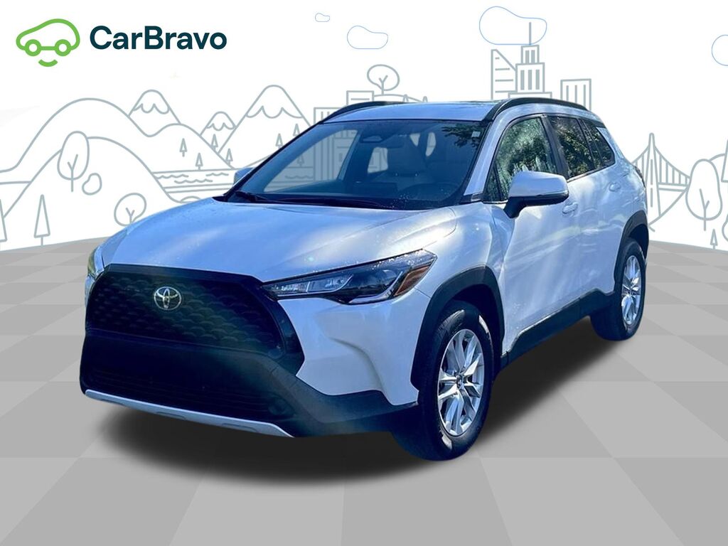 2023 Toyota Corolla Cross LE — photo 1 of 6