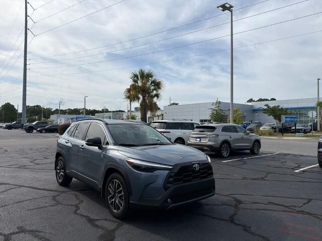 2026 Toyota Corolla Cross XLE — photo 1 of 13