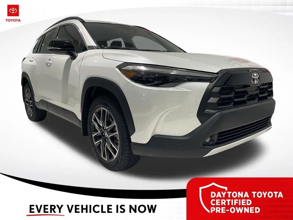 2026 Toyota Corolla Cross XLE — photo 1 of 10
