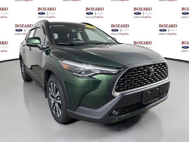 2024 Toyota Corolla Cross XLE
