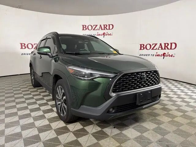 2024 Toyota Corolla Cross XLE