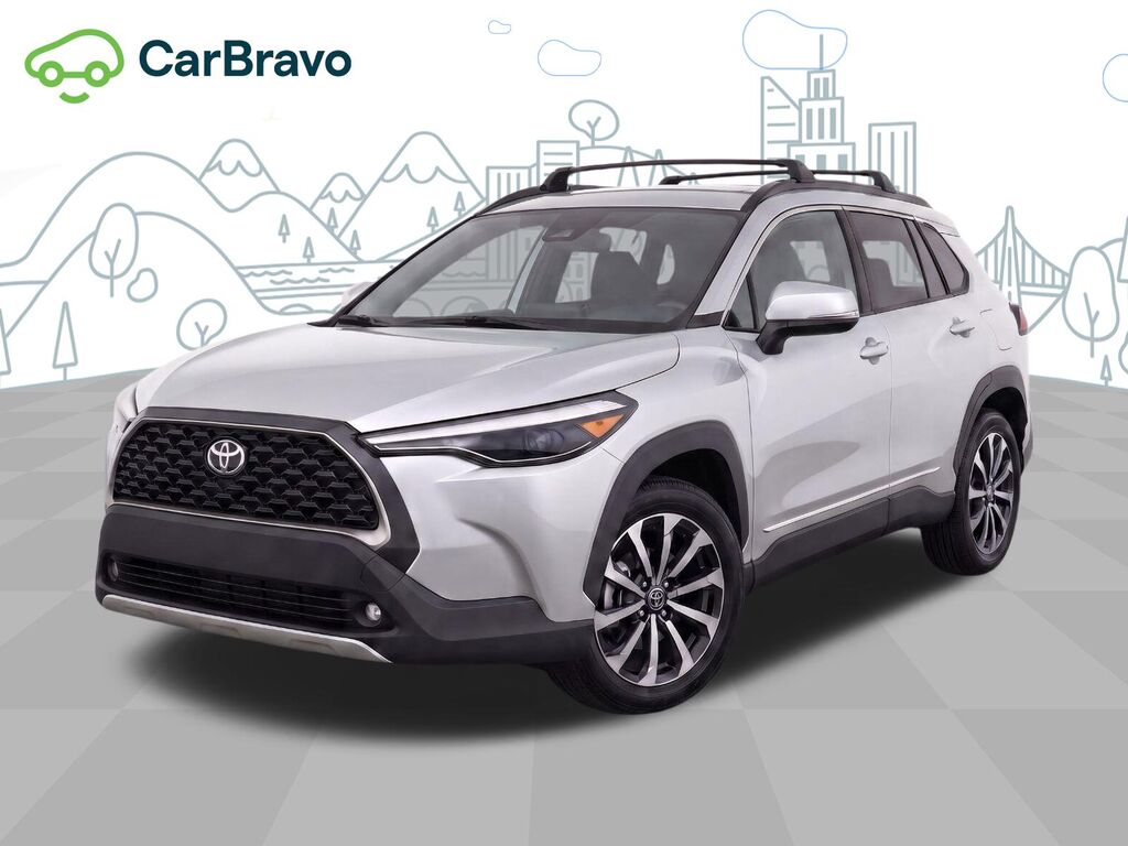 2022 Toyota Corolla Cross XLE — photo 1 of 6
