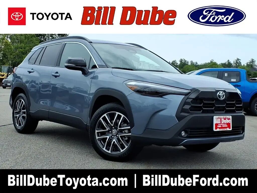 2026 Toyota Corolla Cross XLE — photo 1 of 13