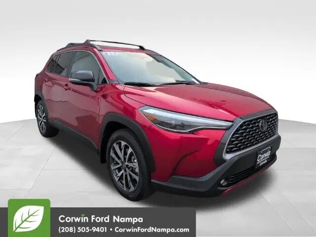 2025 Toyota Corolla Cross XLE