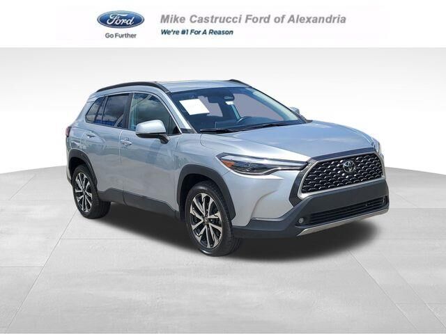 2024 Toyota Corolla Cross XLE