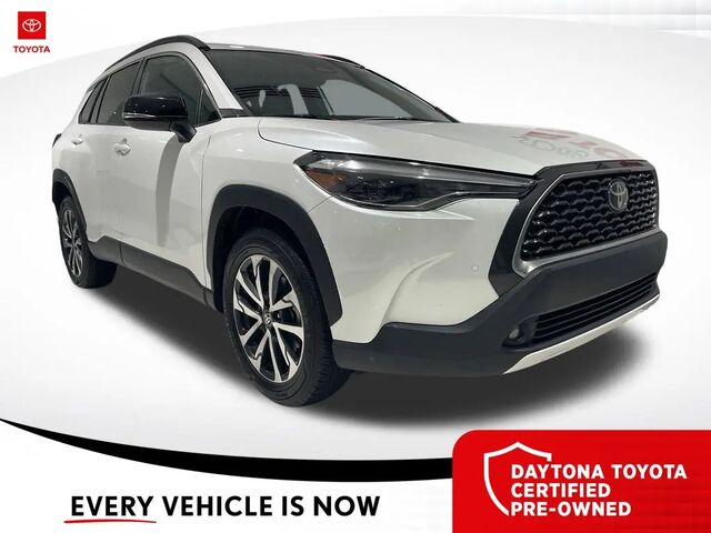 2025 Toyota Corolla Cross XLE