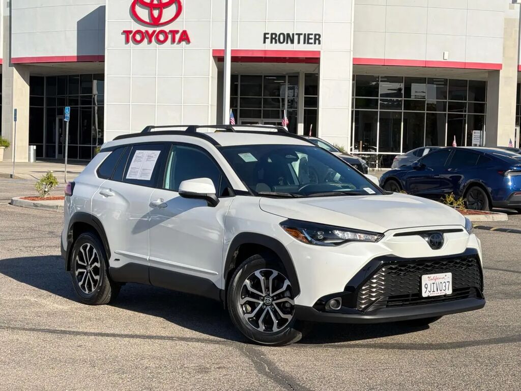 2023 Toyota Corolla Cross Hybrid S — photo 1 of 13