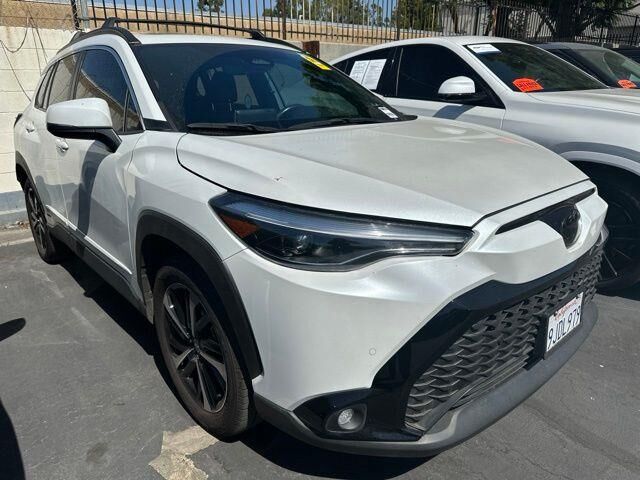 2023 Toyota Corolla Cross Hybrid S — photo 1 of 9