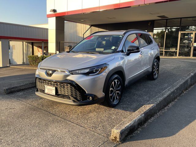 2025 Toyota Corolla Cross Hybrid SE