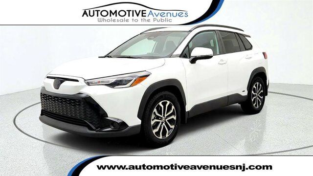 2023 Toyota Corolla Cross Hybrid SE