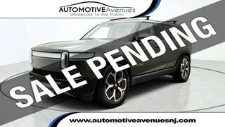 2024 Rivian R1S Adventure