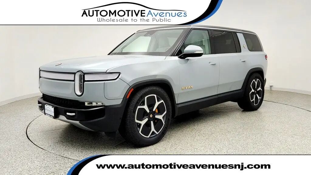 2024 Rivian R1S Adventure — photo 1 of 13