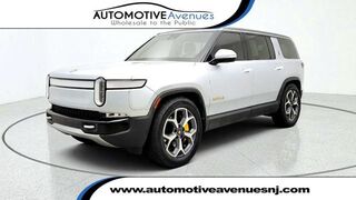 2023 Rivian R1S Adventure