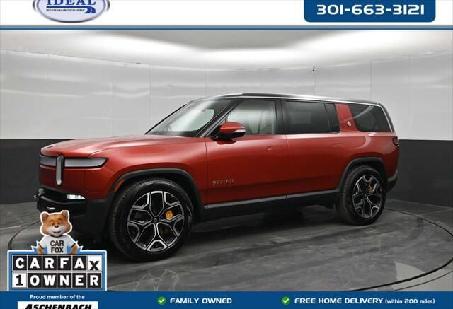 2023 Rivian R1S Adventure