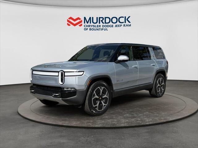 2024 Rivian R1S Adventure