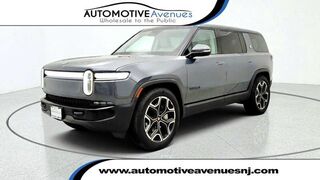 2025 Rivian R1S Adventure