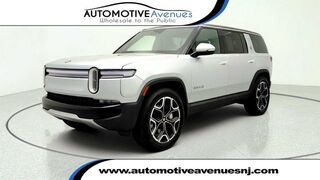 2025 Rivian R1S Adventure