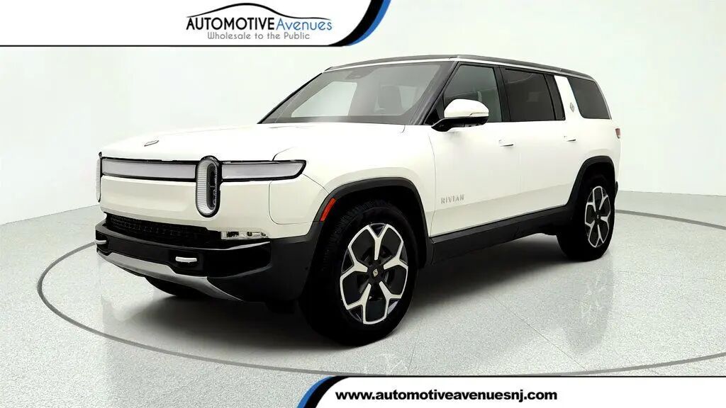 2024 Rivian R1S Adventure — photo 1 of 13