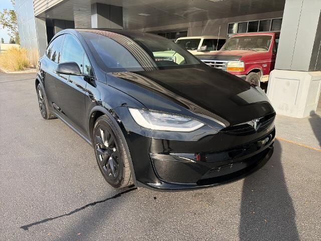2022 Tesla Model X Base