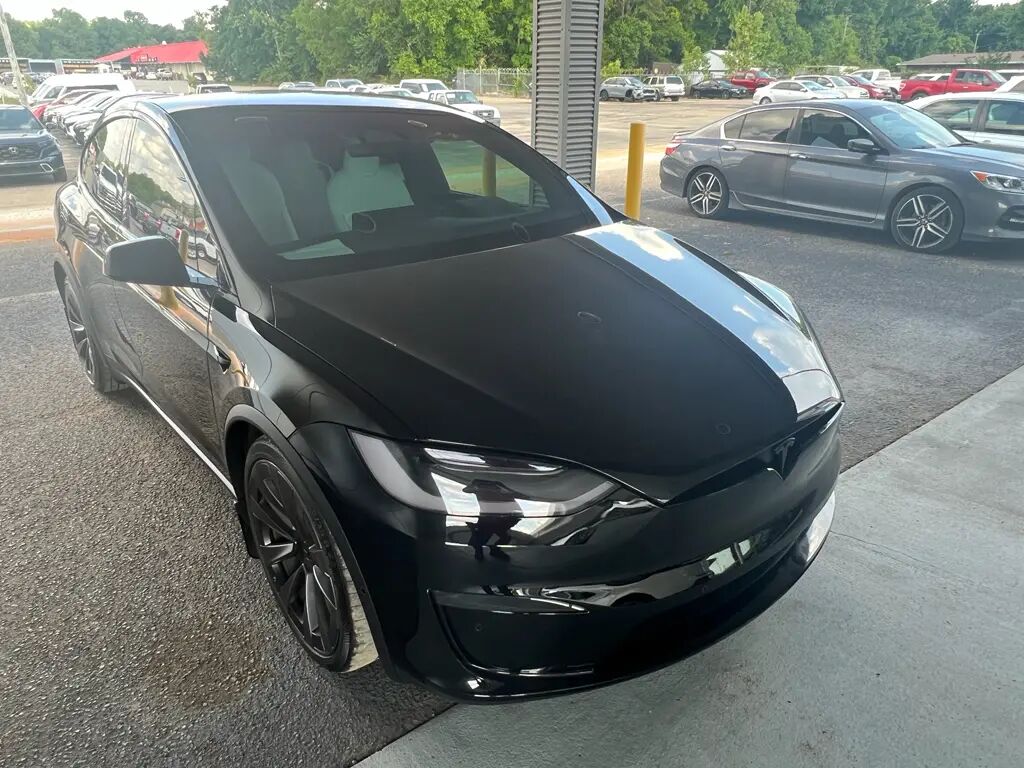 2022 Tesla Model X Plaid — photo 1 of 45