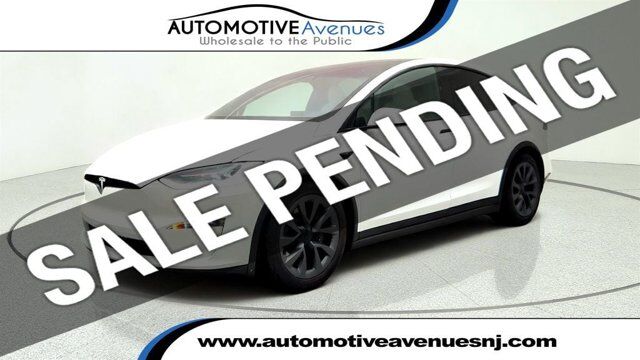 2023 Tesla Model X AWD w/ Cream Premium Interior