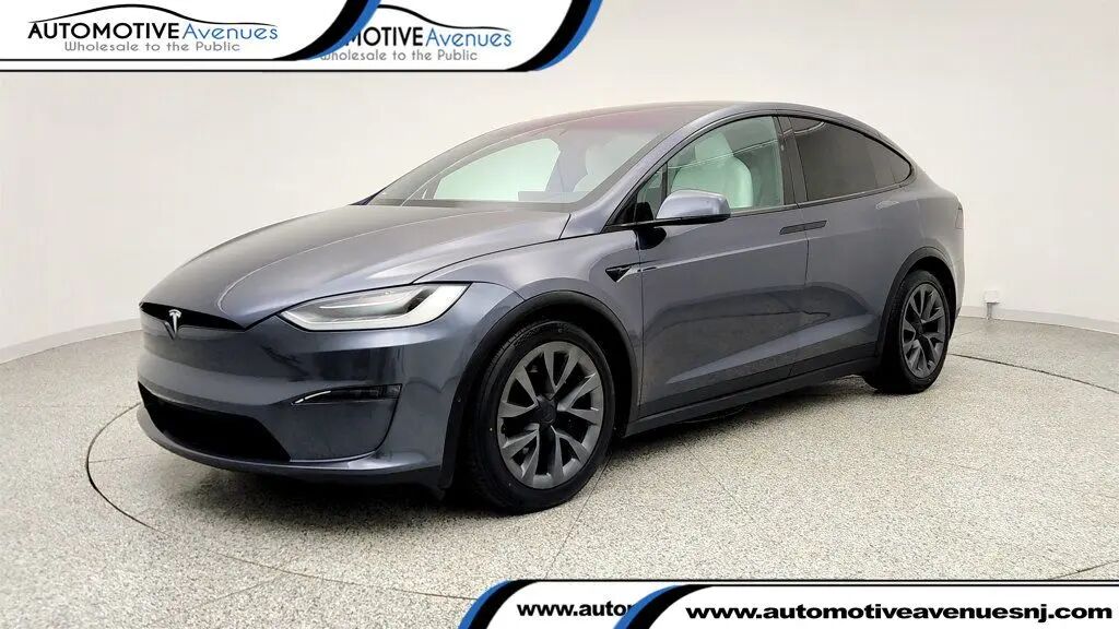 2023 Tesla Model X Base — photo 1 of 26