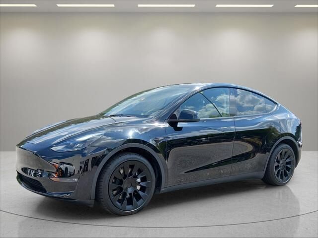 2023 Tesla Model Y Base
