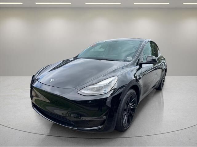 2023 Tesla Model Y Base