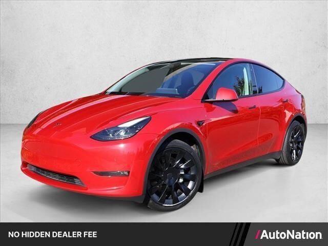 2023 Tesla Model Y Long Range — photo 1 of 13