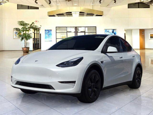 2024 Tesla Model Y Long Range